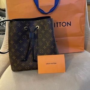 Louis Vuitton Monogram NeoNoe MM - Noir.  Excellent Brand New Condition.